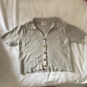 Short sleeve sweater